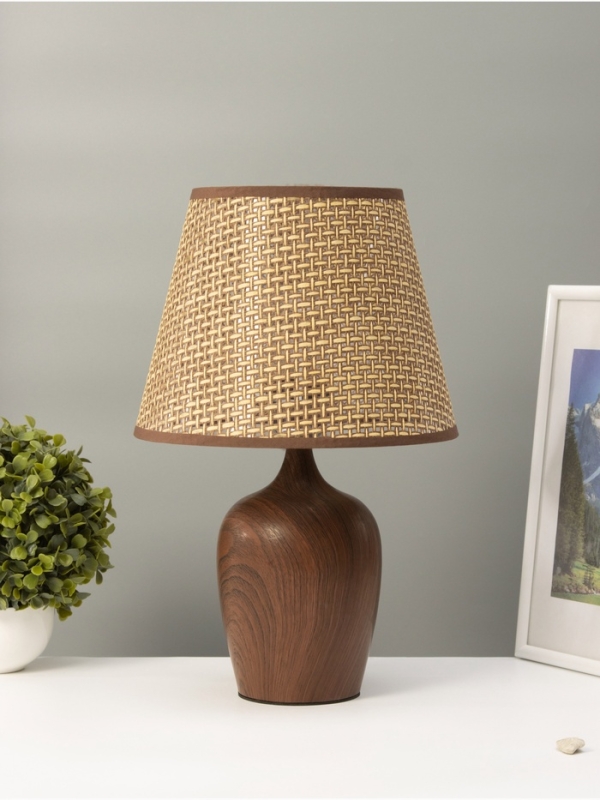 Настольная лампа "ЭКО" 1х40Вт Е27 темное дерево 25х25х39,5см