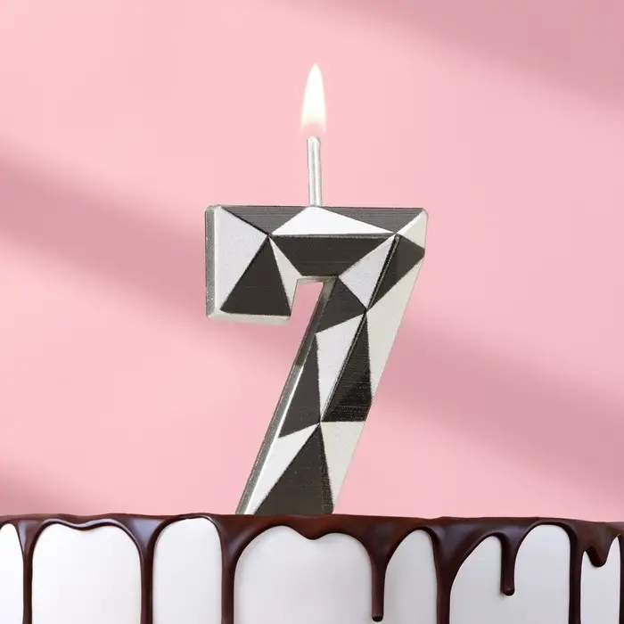 Свеча для торта &laquo;Алмаз&raquo;, цифра 7, серебристый металлик