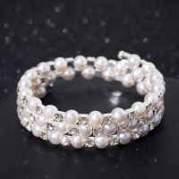 Браслет-пружинка &laquo;Жемчужинка&raquo; 3 ряда, шахматы, цвет белый, d=6,5см