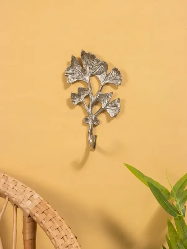 Крючок настенный &laquo;Лепестки&raquo;, 19.5&times;11&times;6 см, алюминий