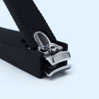 Кусачки-книпсер педикюрные, силиконовая ручка, 8,2 &times; 2 см, цвет чёрный