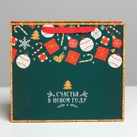 Пакет подарочный новогодний ламинированный &laquo;Счастья в Новом году&raquo;, M 30 х 26 х 9 см, Новый год