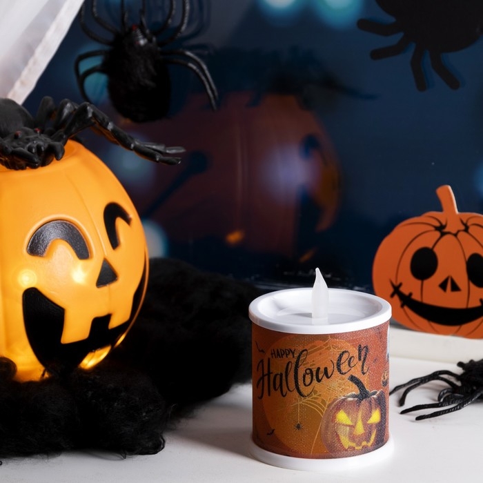 Светодиодная фигура &laquo;Свеча с призраком&raquo; 7.5 &times; 10 &times; 7.5 см, пластик, батарейки AG13х3 (в комплекте), свечение тёплое белое