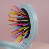 Расчёска массажная &laquo;Мягкие зверята&raquo;, складная, с зеркалом, d = 7,5 см, рисунок МИКС