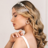 Серьги с жемчугом &laquo;Круги&raquo; на кольце, цвет белый в золоте