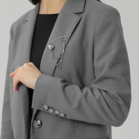 Булавка &laquo;Сердце&raquo; с цепочками, цвет серебро