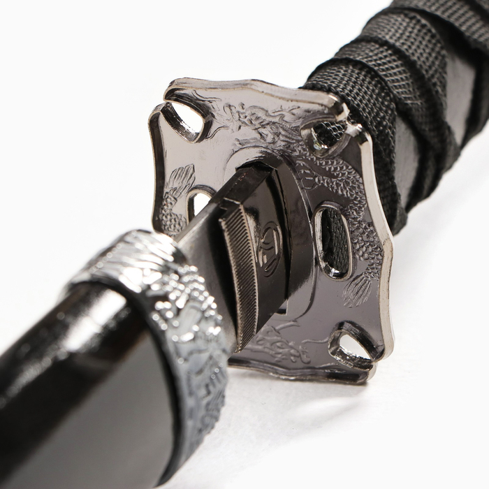 Сувенирное оружие &laquo;Катана на подставке&raquo;, чёрные ножны, 100 см, микс