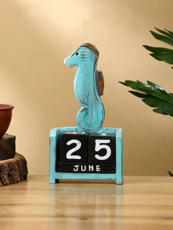 Календарь настольный "Морской конёк" дерево 11х5х19 см, цв. бирюзовый