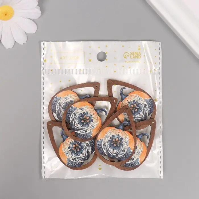 Декор для творчества дерево "Тыква с узором" 4,9х3,3х0,3 см