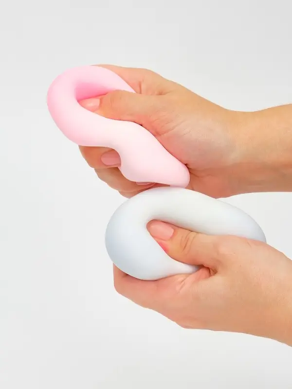 Мялка "Мягкий шар", можно откачивать и закачивать воздух, цвета МИКС