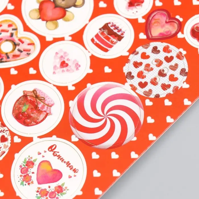 Декоративные элементы для творчества &laquo;Арт Узор. Фишки и пуговки. Красный&raquo;, набор 24 шт., картон, 13&times;16.5см