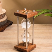 Песочные часы "Стороны света" 7,5х7,5х19 см, дерево, сталь