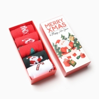 Набор новогодний женских носков KAFTAN "Merry XMAS" размер 36-39 (23-25 см), 5 пар