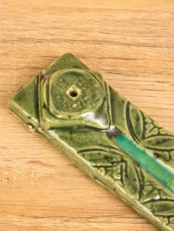 Подставка под благовония "Орнамент" керамика, цв. зелёный, 15,5х4х1 см