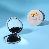 Зеркало складное &laquo;CUTIE&raquo;, d = 7 см, с увеличением, искусственная кожа, цвет бежевый