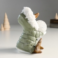 Сувенир полистоун свет "Гусь в шубке с капюшоном со снежком" 10х10х14 см Сувенир полистоун свет "Гусь в шубке с капюшоном со снежком" 10х10х14 см