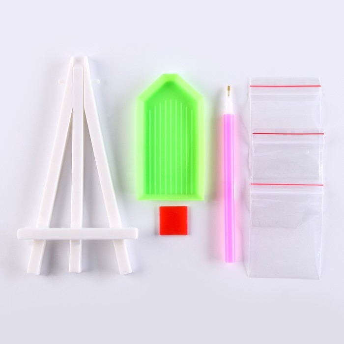 Алмазная вышивка с частичным заполнением «Богородица» 21 × 25 см, холст, ёмкость Алмазная вышивка с частичным заполнением «Богородица» 21 × 25 см, холст, ёмкость