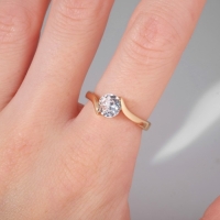 Кольцо &laquo;Классика&raquo; кристалл круг, цвет белый в золоте, безразмерное