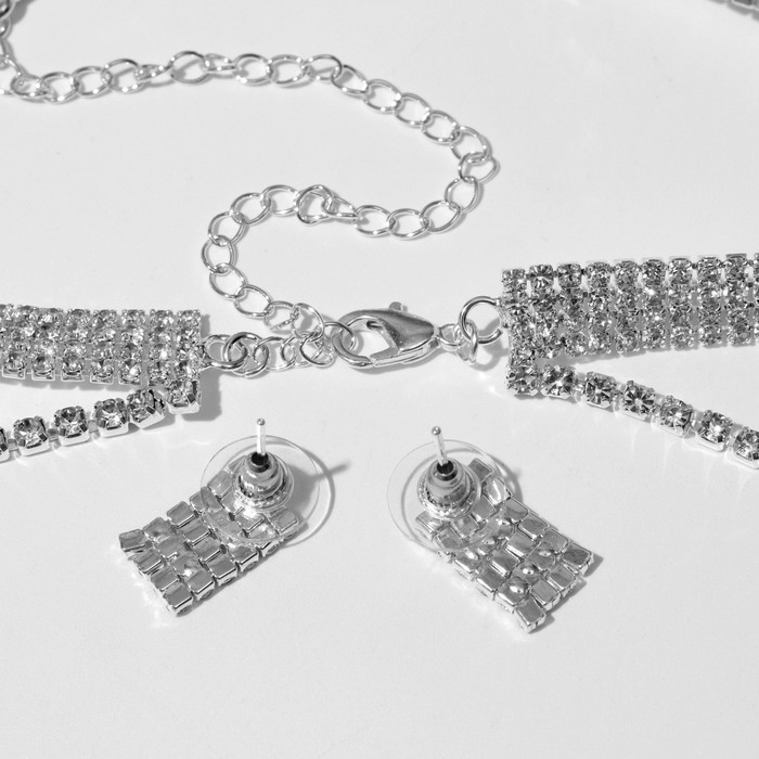 Набор 2 предмета: серьги, чокер &laquo;Лёд&raquo; 4 ряда, цвет белый в серебре, 44,5 см