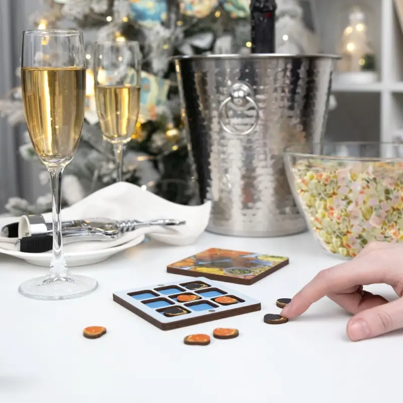 Игра крестики-нолики &laquo;Criss Cross. Праздничный стол&raquo;