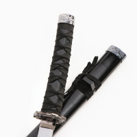 Сувенирное оружие &laquo;Катана на подставке&raquo;, чёрные ножны, 100 см, микс