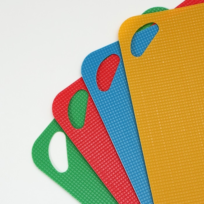 Доска разделочная противоскользящая гибкая Доляна, 38&times;29 см, цвет МИКС