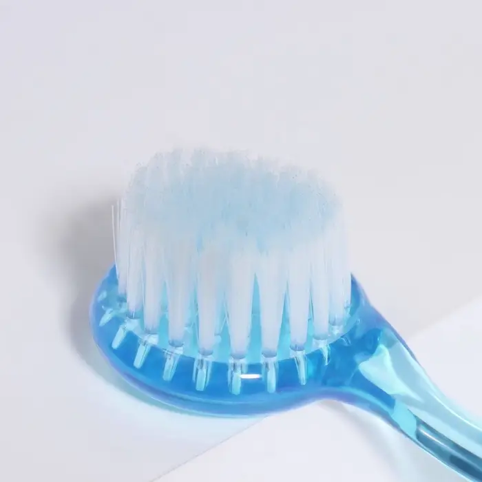 Щётка для маникюра/педикюра, 12.5 см (&plusmn;1) см, с крышкой, МИКС