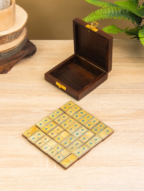 Настольная игра "Домино" 18,5х7,5х4 см, дерево шишам, латунь