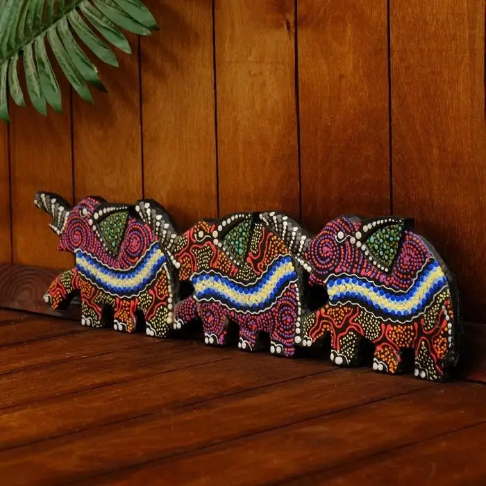 Панно декоративное &laquo;Три слона&raquo;, 50&times;13&times;1.5 см, МИКС