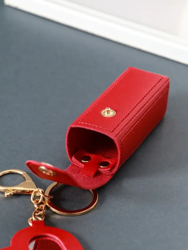 Брелок кожзам с карабином, с зеркалом "Для помады" красный 9,2х3х3,5 см