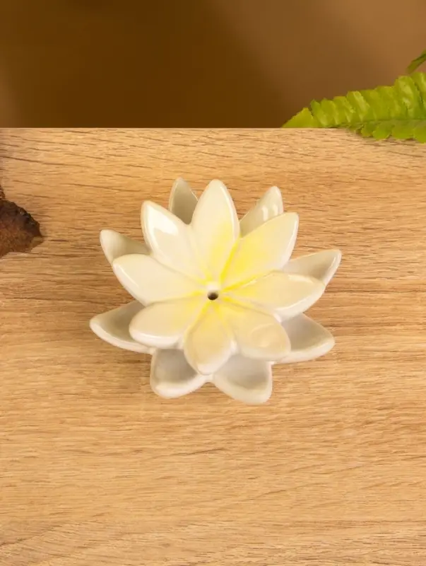 Подставка под благовония "Цветок кувшинки" керамика, цв. МИКС, 9,5х9,5х4 см