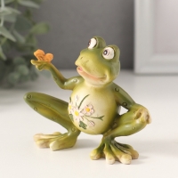 Сувенир полистоун "Лягушонок с бабочкой, с цветами на животике" 10,5х4х8,5 см Сувенир полистоун "Лягушонок с бабочкой, с цветами на животике" 10,5х4х8,5 см