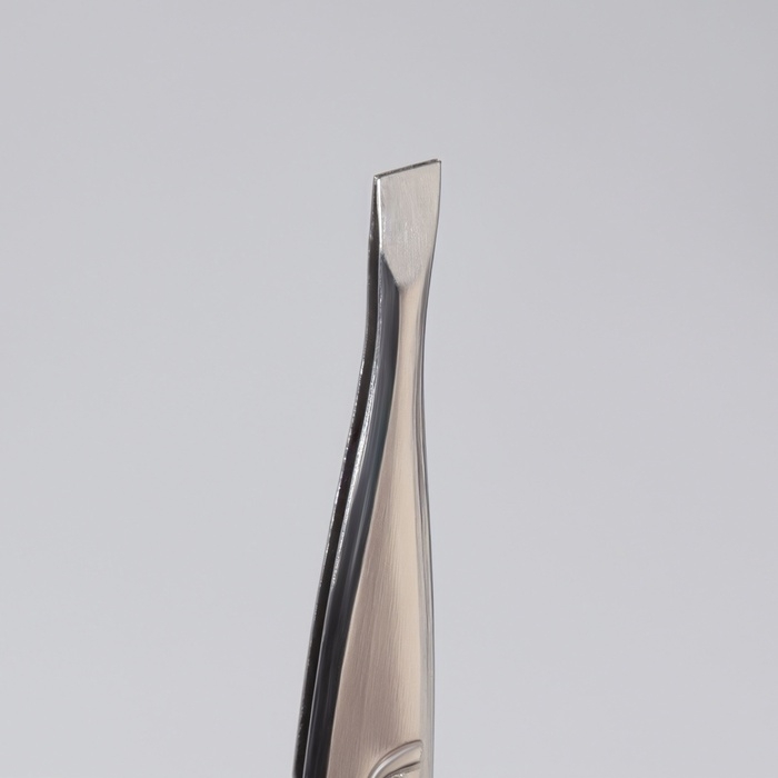 Пинцет скошенный, узкий, 9 см, цвет серебристый Пинцет скошенный, узкий, 9 см, цвет серебристый