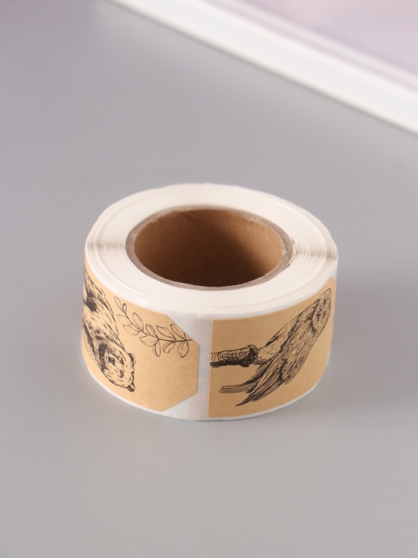 Наклейка бумага крафт "Бирки. Лесные животные" 3х5 см 200 шт в рулоне