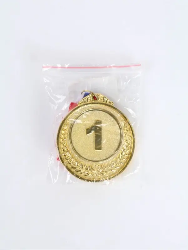 Медаль призовая 200 диам 6,5 см. 1 место. Цвет зол. С лентой