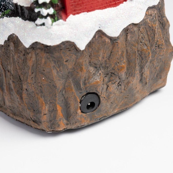 Светодиодная фигура &laquo;Поезд и Дед Мороз&raquo; 16 &times; 10 &times; 12 см, полистоун, батарейки АААх2 (не в комплекте), USB, свечение тёплое белое