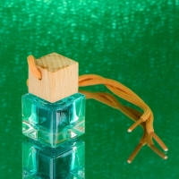 Ароматизатор подвесной Grand Caratt Crystal Edition, New Car, 7 мл Ароматизатор подвесной Grand Caratt Crystal Edition, New Car, 7 мл