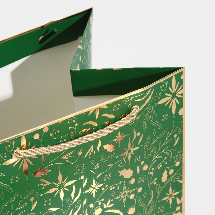 Пакет подарочный новогодний ламинированный &laquo;Хочу в сказку&raquo;, 23 х 35 х 20 см, Новый год