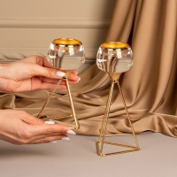 Подсвечник металл, стекло на 1 свечу &laquo;Изысканность&raquo; цвет золото 9.5 х 9.5 х 17 см