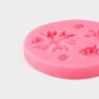 Молд &laquo;Цветочное ассорти&raquo;, силикон, 10,5&times;10,5&times;1 см, цвет МИКС