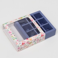 Коробка под 9 конфет с обечайкой "Весна" сиреневая, с окном, 13,7 х 13,7 х 3,5 см Коробка под 9 конфет с обечайкой "Весна" сиреневая, с окном, 13,7 х 13,7 х 3,5 см