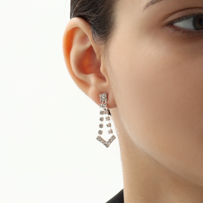 Набор 2 предмета: серьги, колье &laquo;Лёд&raquo;, 6 рядов, цвет белый в серебре, 34 см