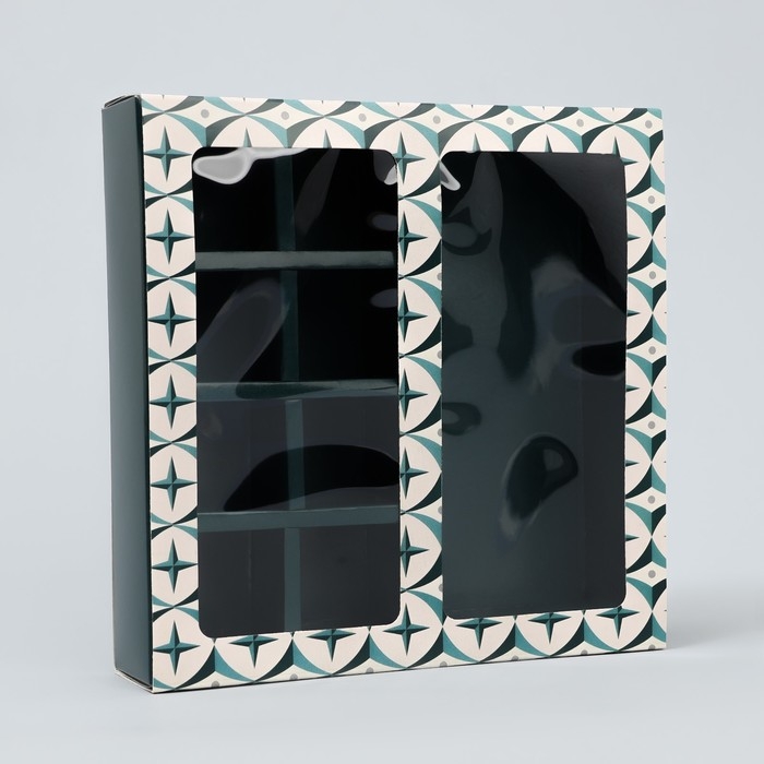 Коробка под 8 конфет и шоколад с ячейками, кондитерская упаковка &laquo;Тому, кто ценит вкус жизни&raquo; 18 х 18 х 4 см