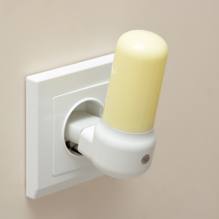 Ночник с датчиком темноты "Милси" LED 1Вт бело-желтый 4х6х10 см RISALUX