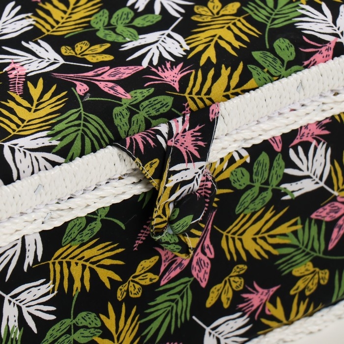 Шкатулка для рукоделия "Лесные веточки на чёрном" 19х26х14,5 см