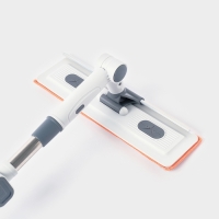 Оконная швабра с креплением на липучке 30х8 см, длина 103-145 см, 2 насадки, 45+180 поворот   107959