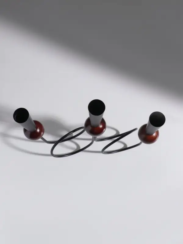 Подсвечник металл, дерево "Параллельные вселенные" d=2,2 см чёрный 25х3,5х27,3 см