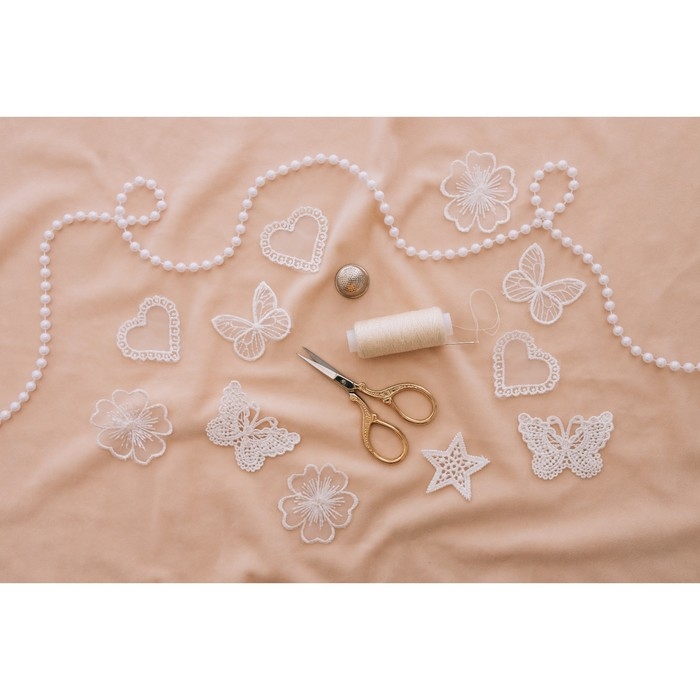 Вязаные элементы &laquo;Бабочки&raquo;, 5,5 &times; 4 см, 10 шт, цвет белый