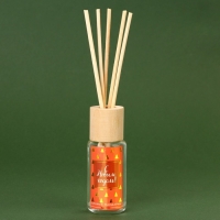 Набор новогодних свечей с аромадиффузором "Чудес, тепла и уюта", аромат мандарин Набор новогодних свечей с аромадиффузором "Чудес, тепла и уюта", аромат мандарин