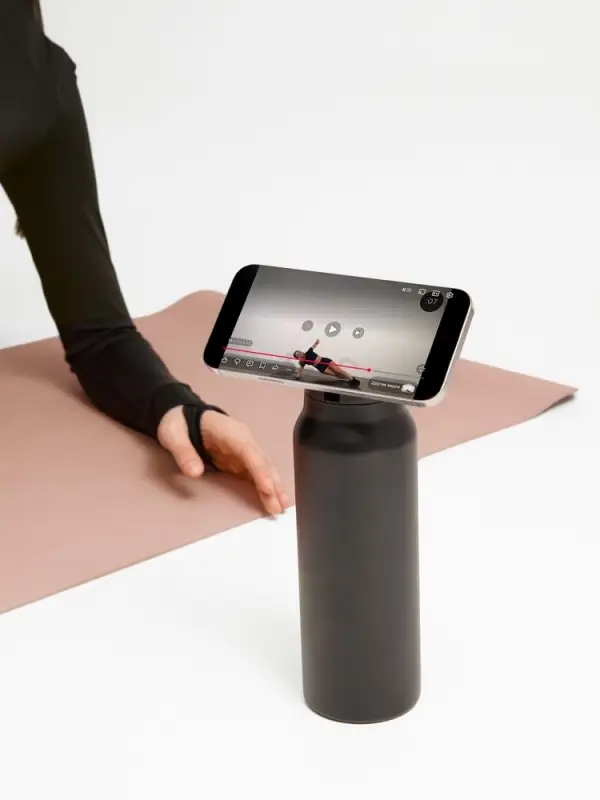 Термобутылка Magnus с магнитным держателем для телефона, черная